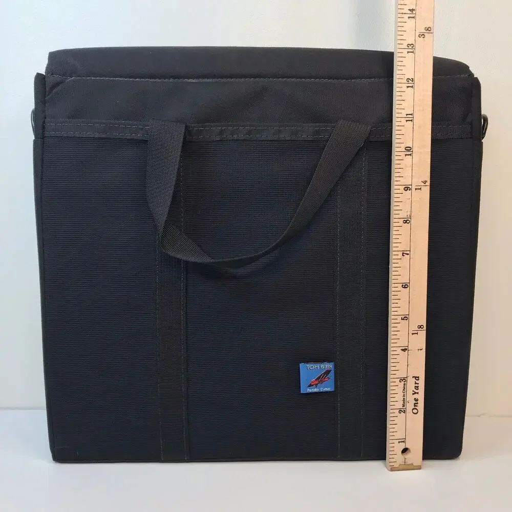 Tom Bihn Pilot Brain Cell 4X Padded Laptop Tablet Sleeve Black Fits 12